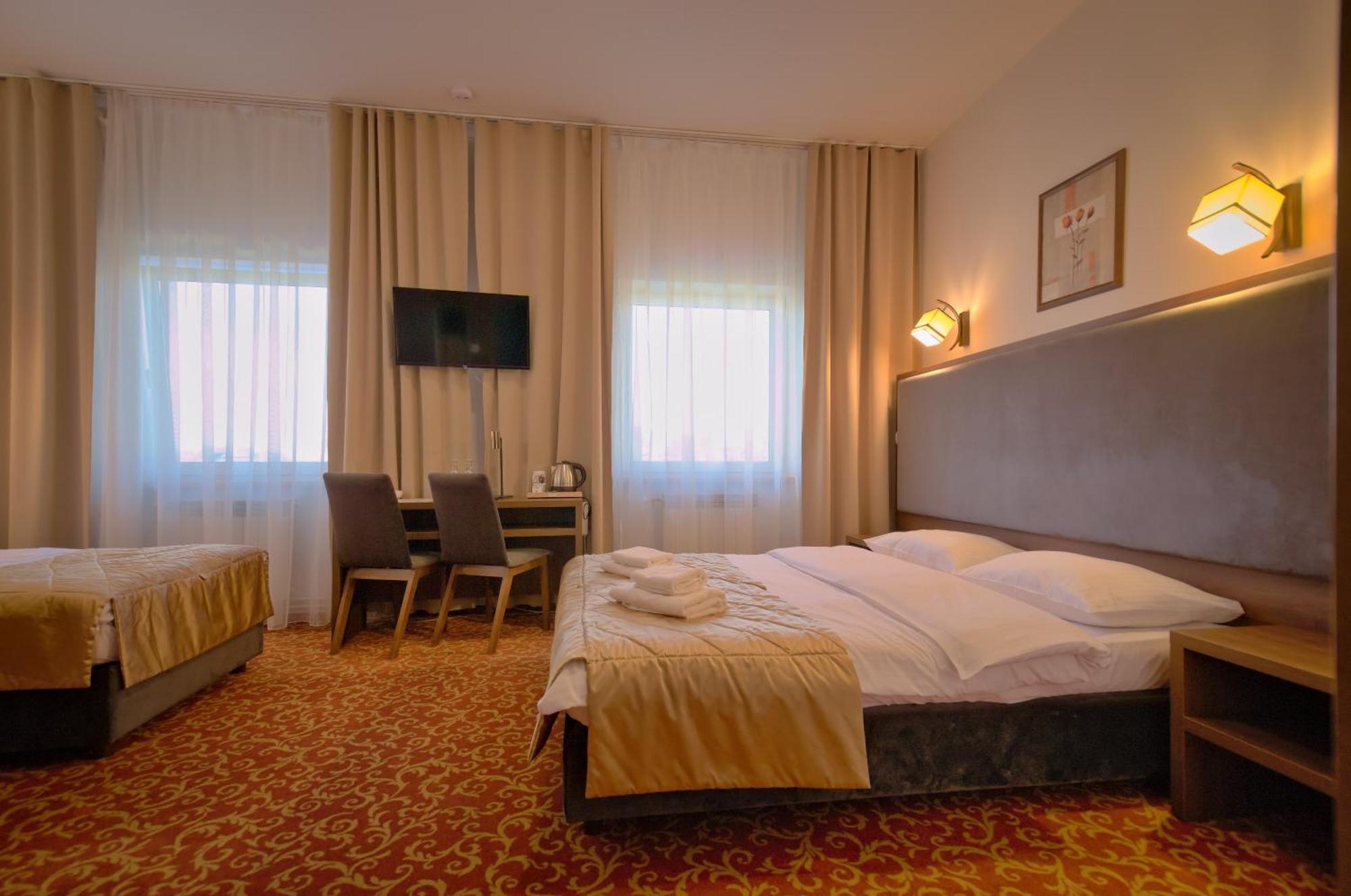 Hotel Sezam Machowa Exterior photo